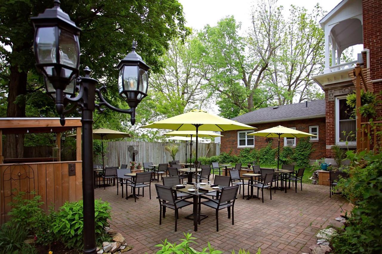 The Woodview Inn Gananoque Exterior foto