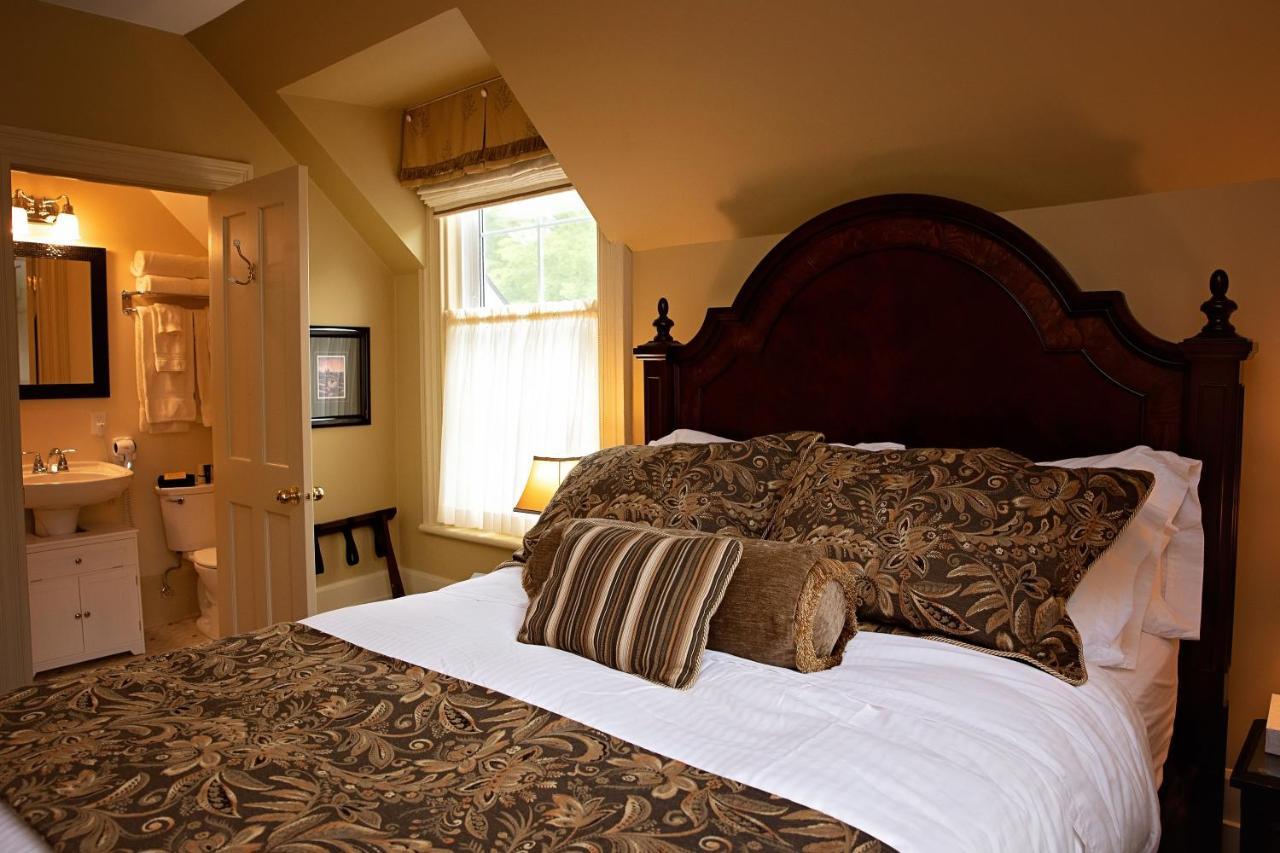 The Woodview Inn Gananoque Exterior foto
