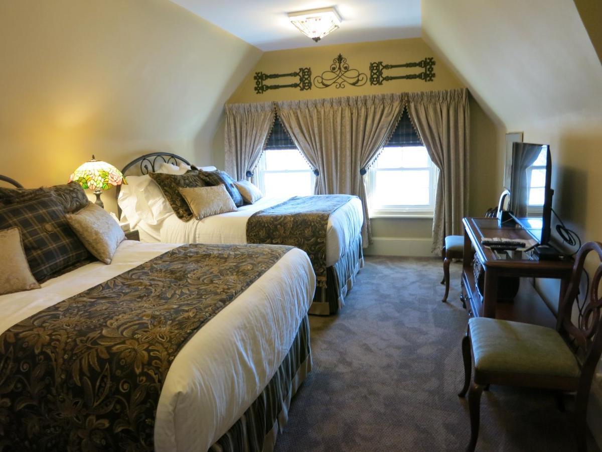 The Woodview Inn Gananoque Exterior foto