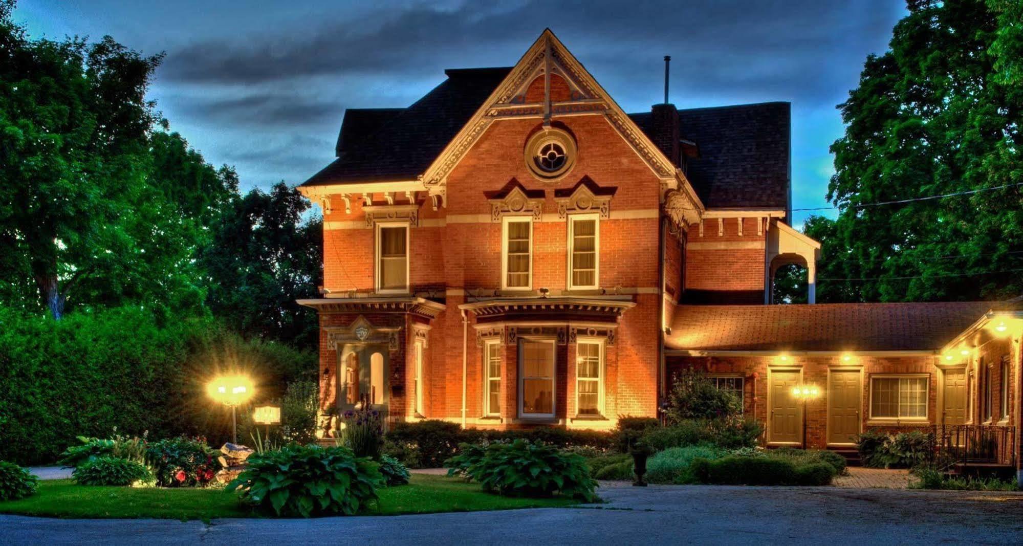 The Woodview Inn Gananoque Exterior foto